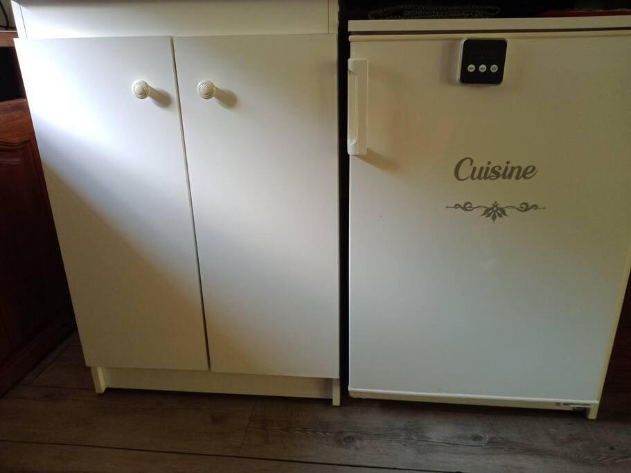Micro Maison Isba Sedan Givonne Bagian luar foto