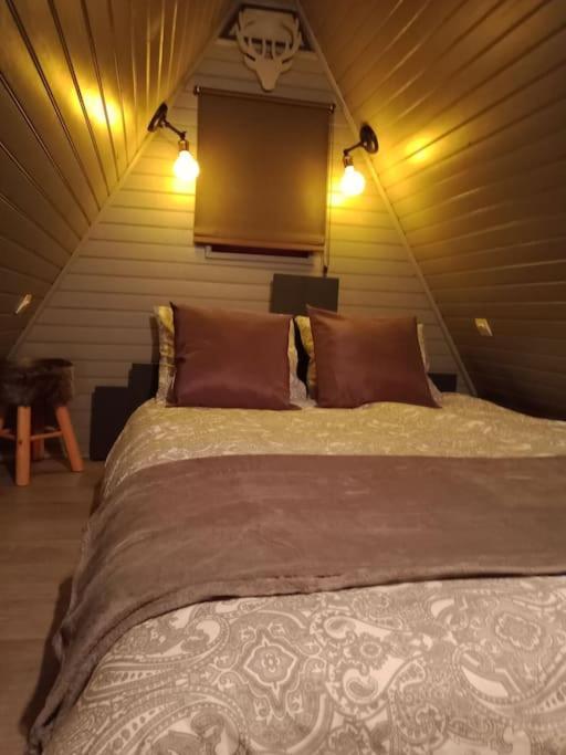 Micro Maison Isba Sedan Givonne Bagian luar foto
